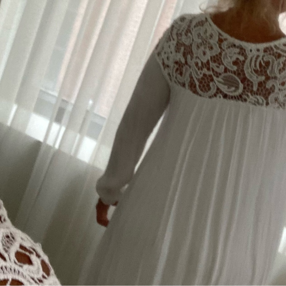 white dress lace detail - made in Italy
